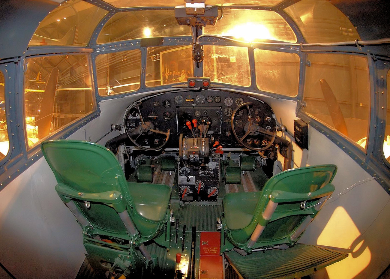 Douglas B-18 Bolo - Cockpit