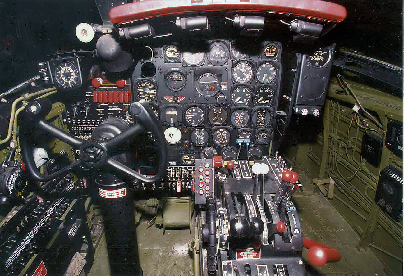 Douglas B-26C Invader - Cockpit