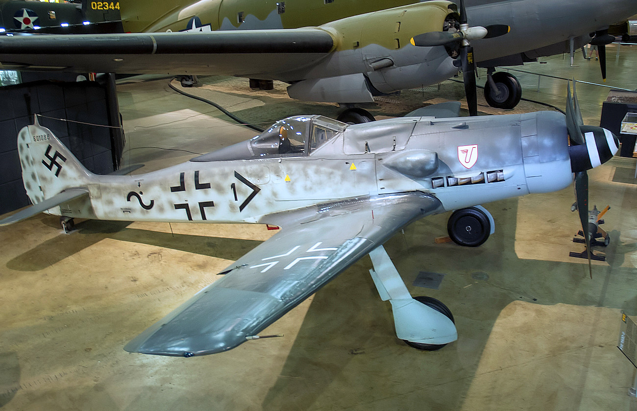 Focke-Wulf Fw 190 D-9 Langnase - deutsches Kampfflugzeug