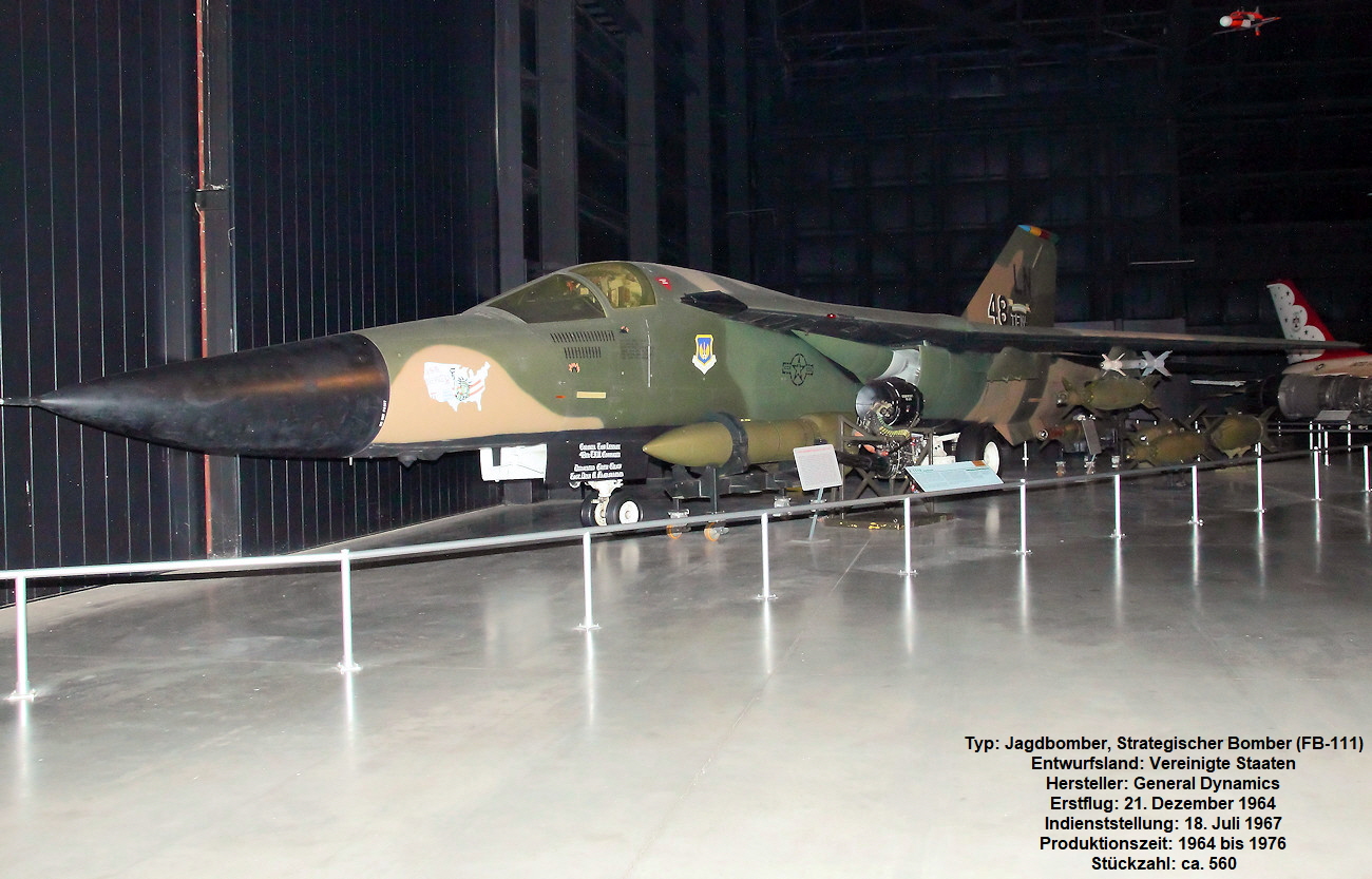 General Dynamics F-111F Aardvark - Jagdbomber mit Schwenkflügel