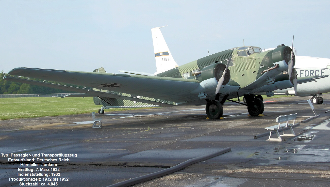 Junkers Ju 52-3m - 3-motoriges Flugzeug