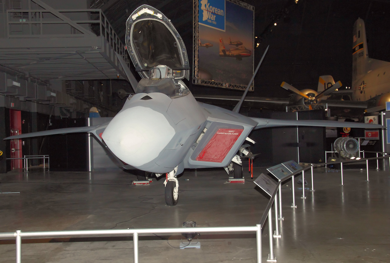 Lockheed Martin F-22A Raptor - U.S. Air Force