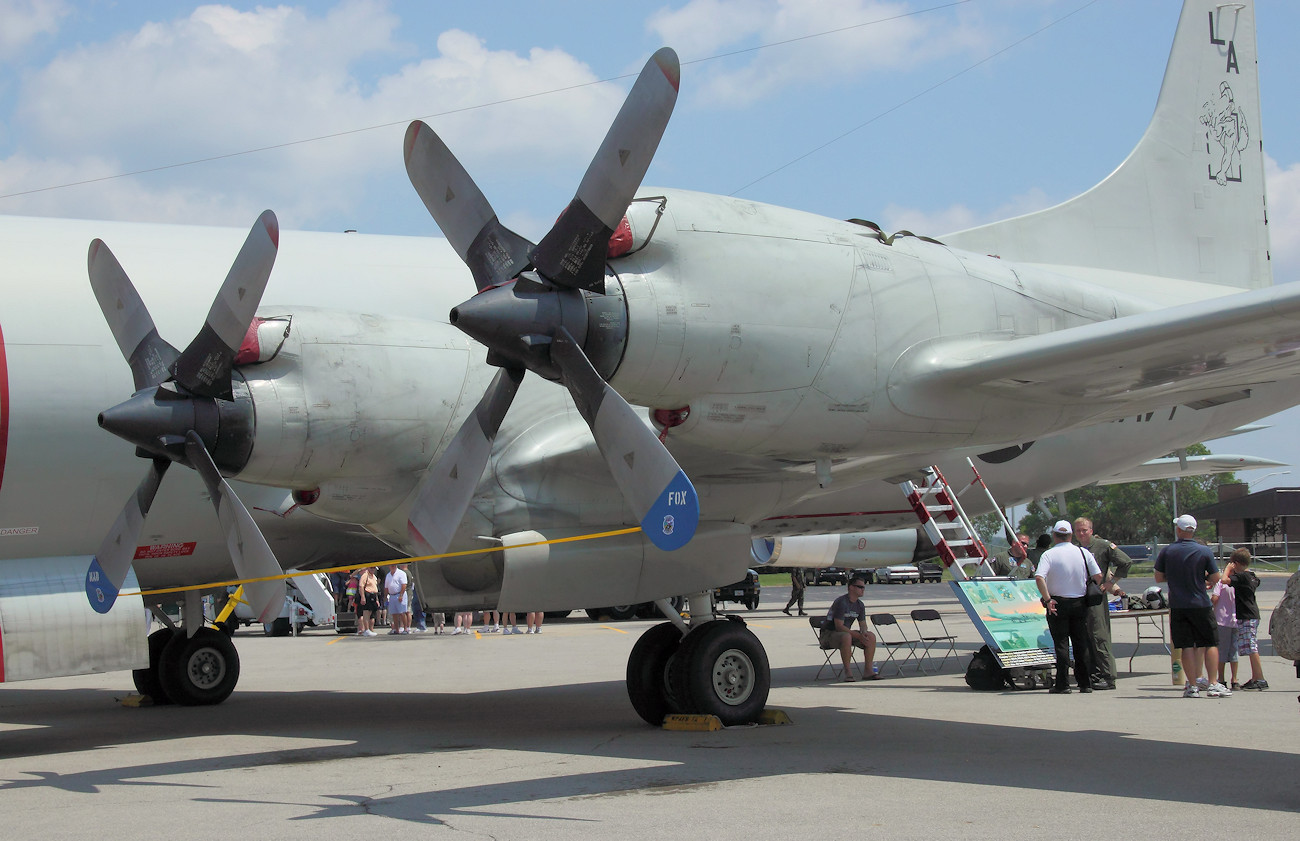 Lockheed P-3C Orion - Triebwerke