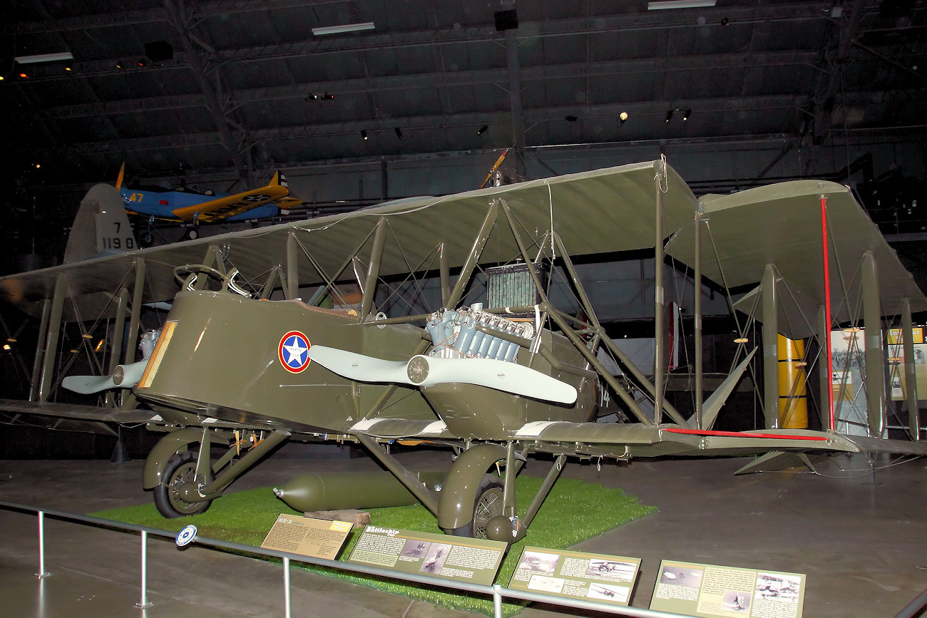 Martin MB-2 - Der erste in den USA entwickelte Bomber, der in großen Stückzahlen produziert wurde