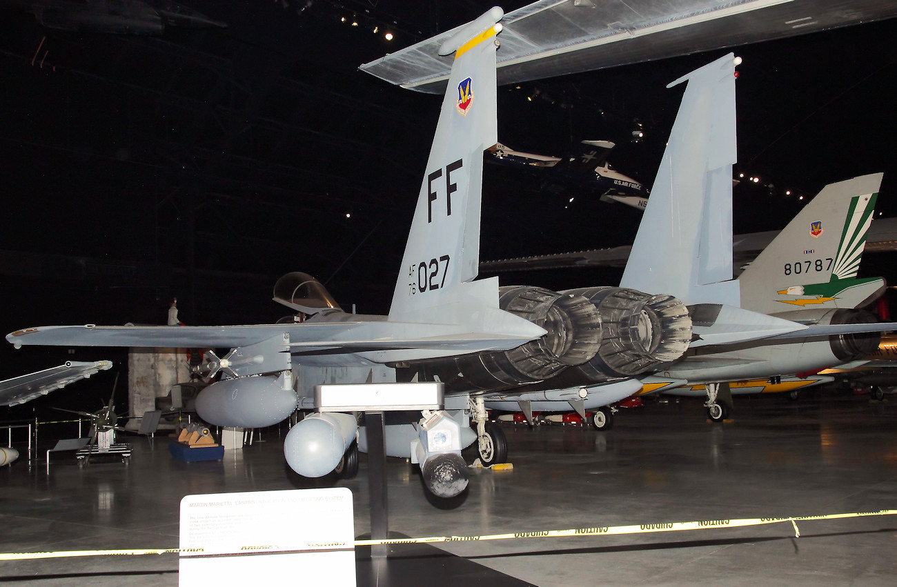 McDonnell Douglas F-15A Eagle - Doppelleitwerk