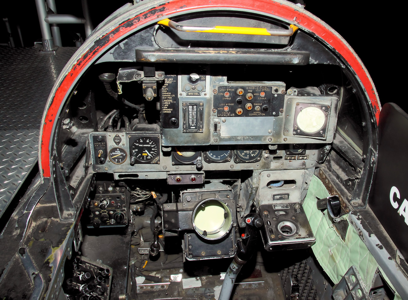 McDonnell Douglas F-4G Wild Weasel - Cockpit hinten