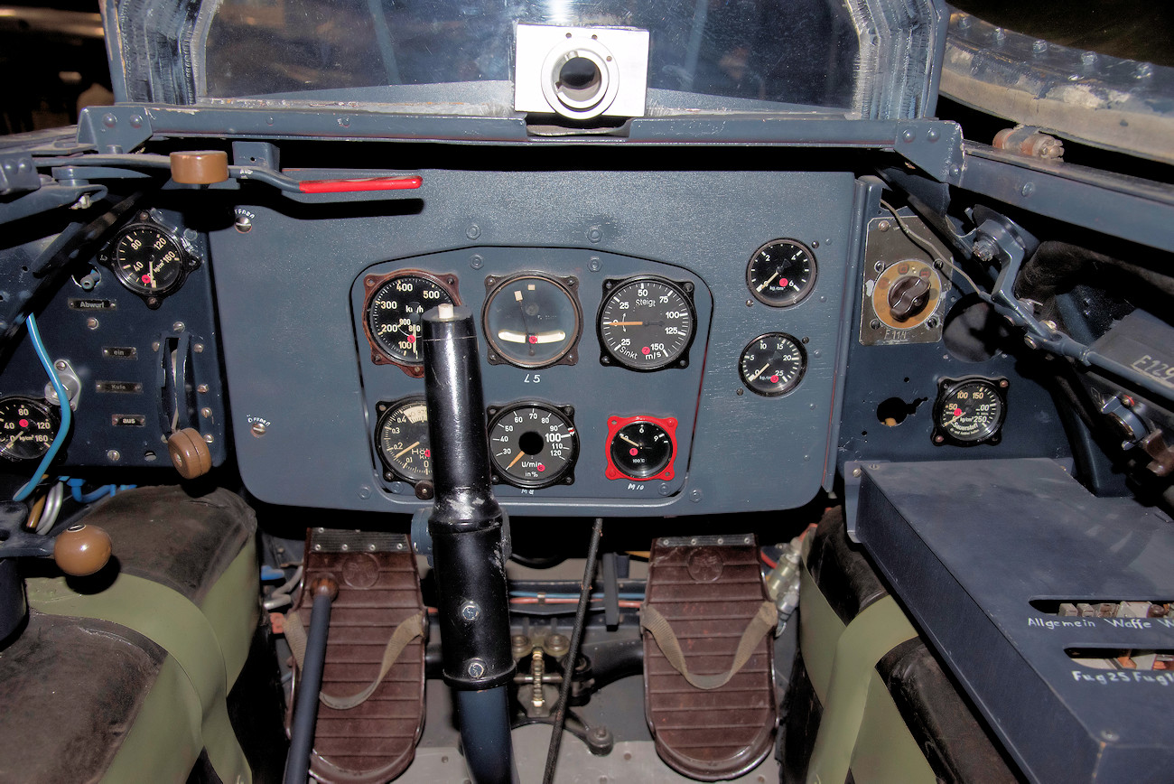 Messerschmitt Me 163B Komet - Cockpit