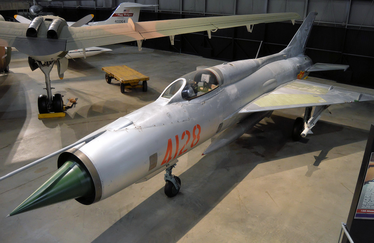 Mikoyan-Gurevich MiG-21PF - Einer der berühmtesten Düsenjäger der Welt