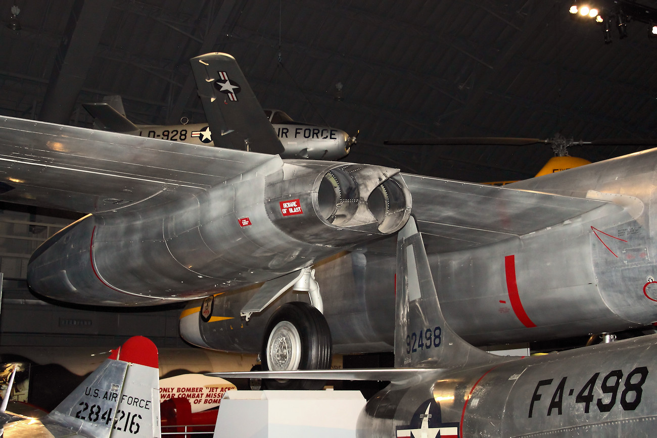 North American B-45 Tornado - Triebwerke General Electric J47