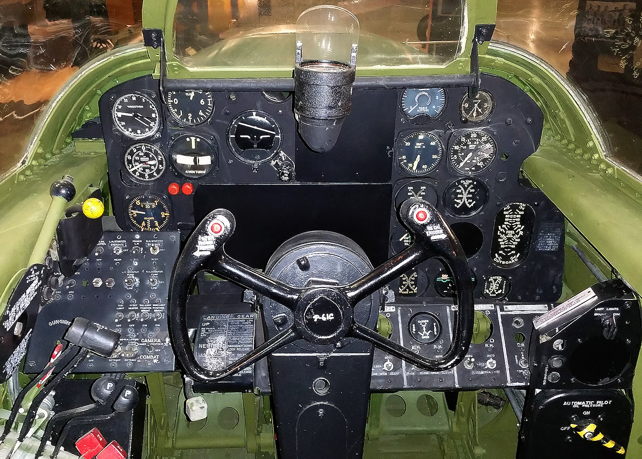 Northrop P-61C Black Widow - Cockpit