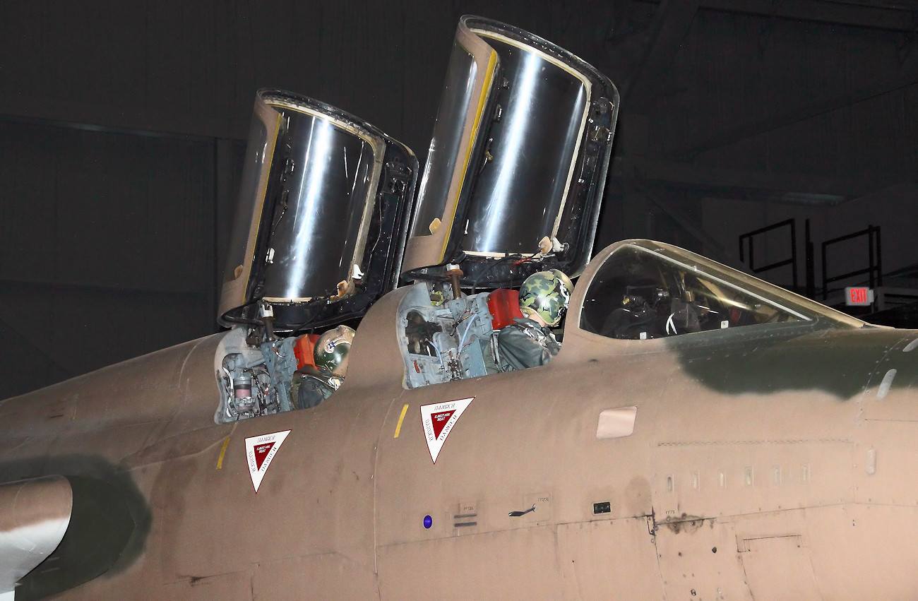 Republic F-105G Thunderchief - Cockpitansicht