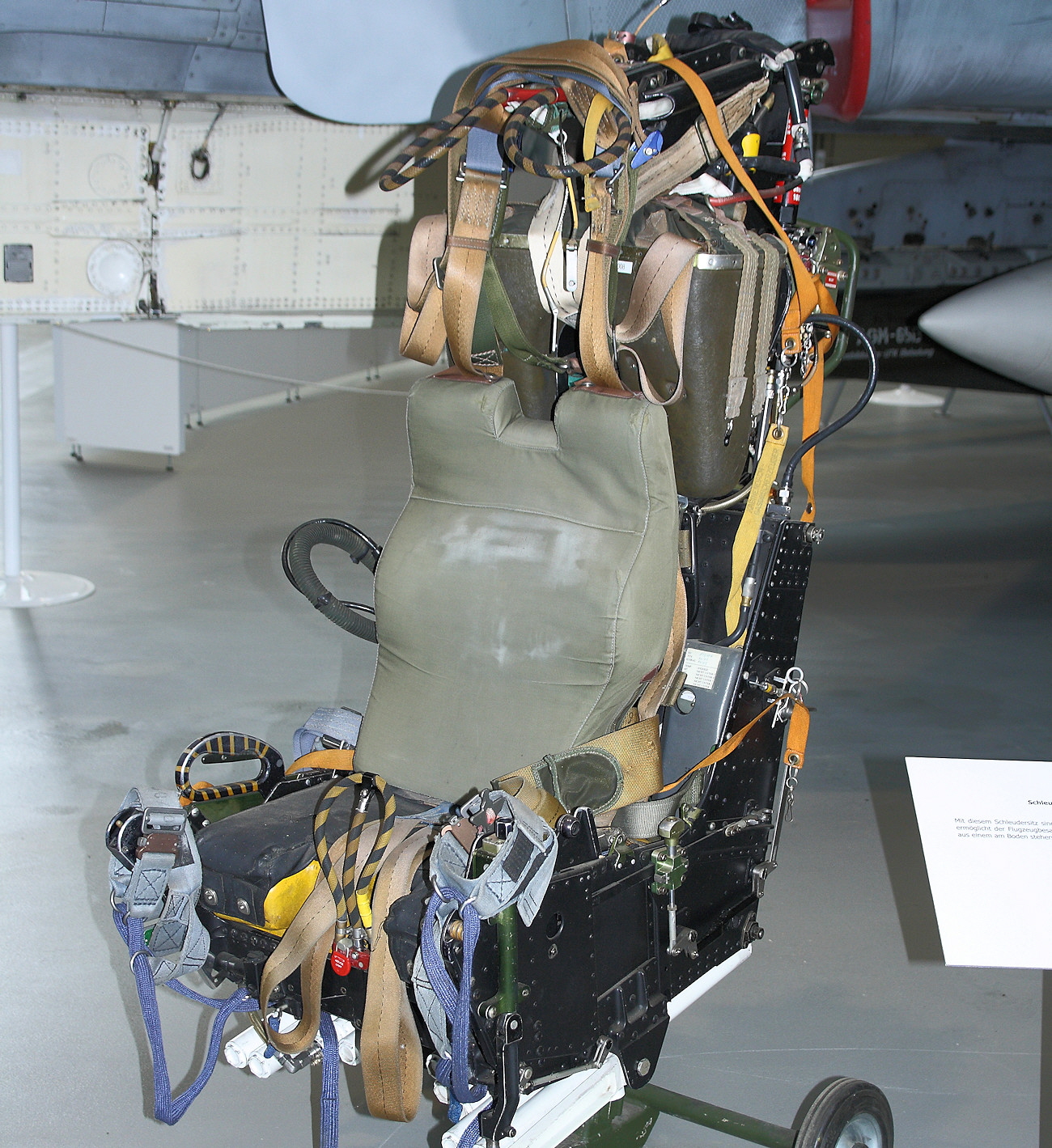 Schleudersitz Martin Baker MK GH 7 - Rettungssystem der Phantom F-4F