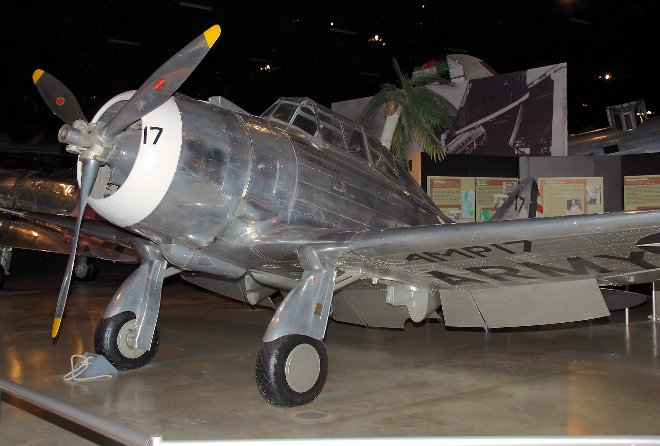 Seversky P-35 - Das erste Ganzmetallflugzeug mit geschlossenem Cockpit