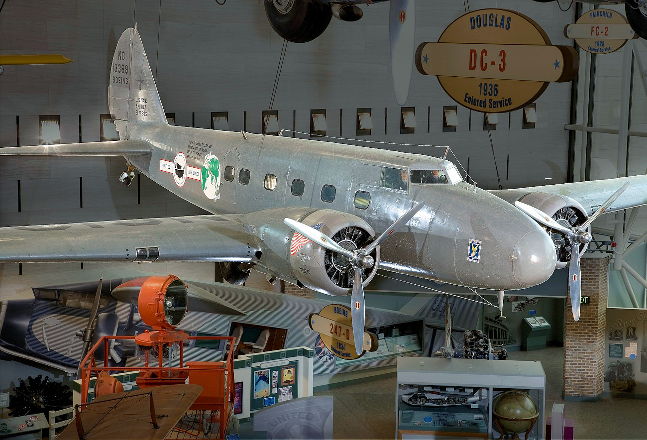 Boeing 247-D - Air and Space Museum