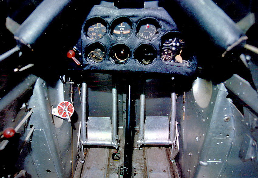 Boeing F4B-4 - Cockpit