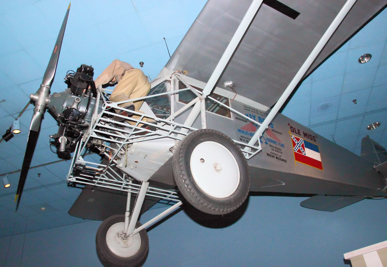 Curtiss Robin J-1 Deluxe - Reparatur im Flug