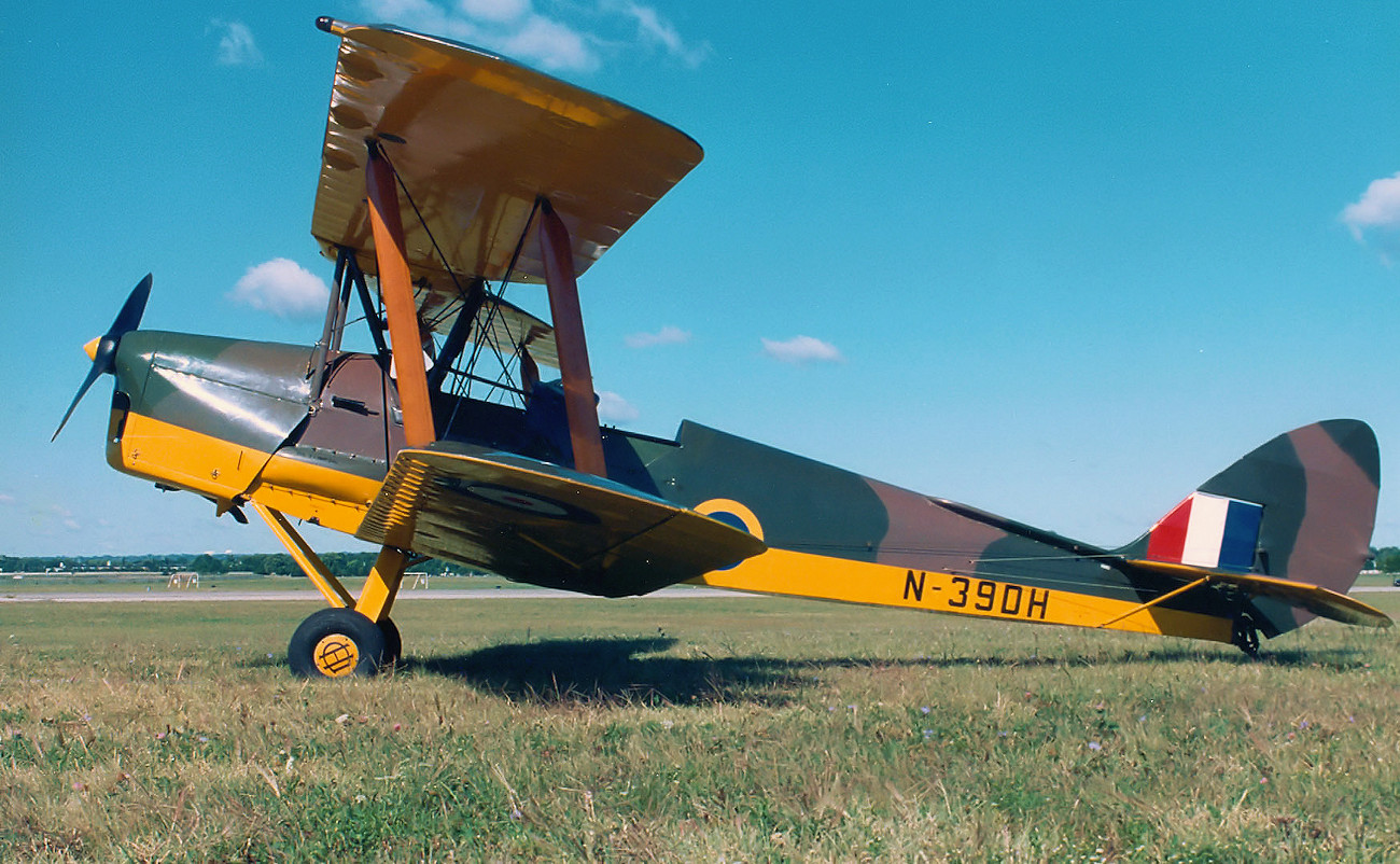 De Havilland DH 82A Tiger Moth - U.S. Museum