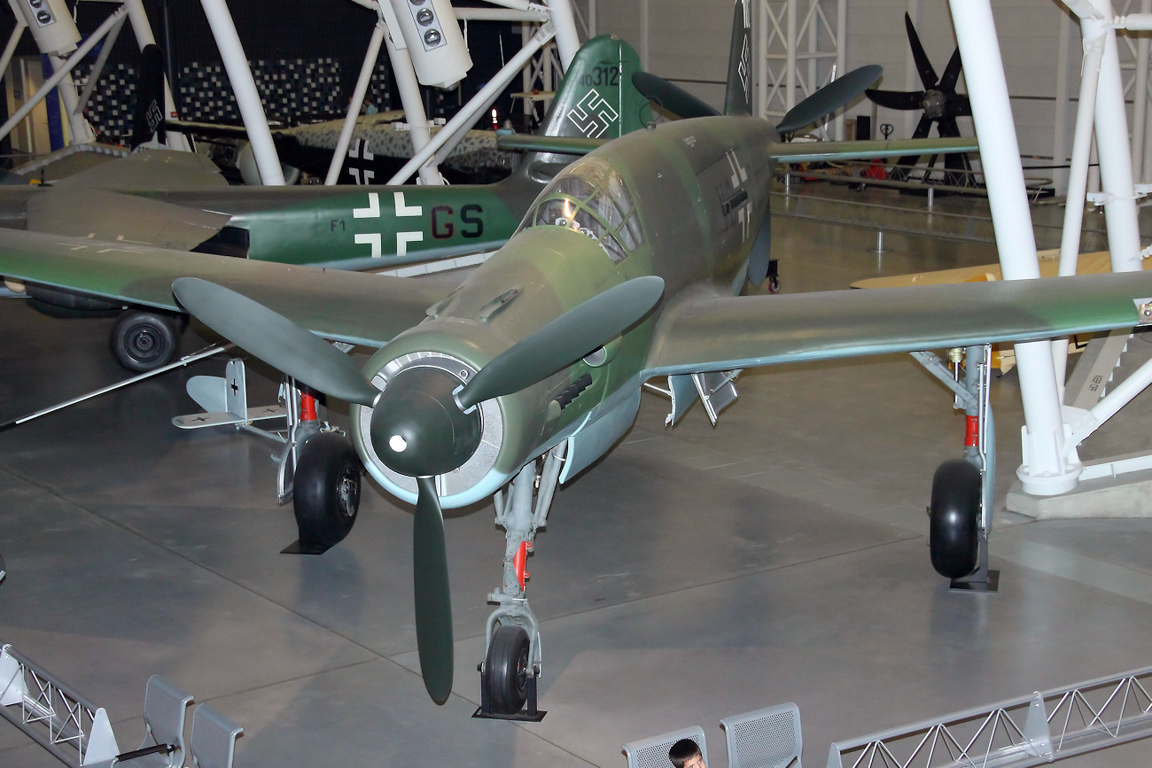 Dornier Do 335 A-0 Pfeil - Steven F. Udvar-Hazy Center