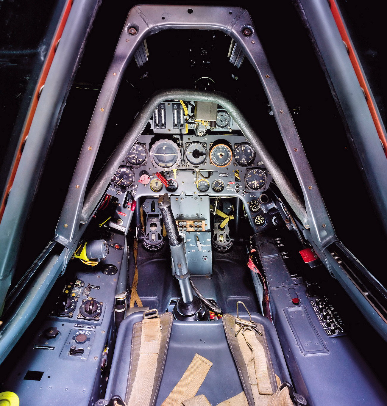 Focke-Wulf Fw 190 F-8 R1 - Cockpit