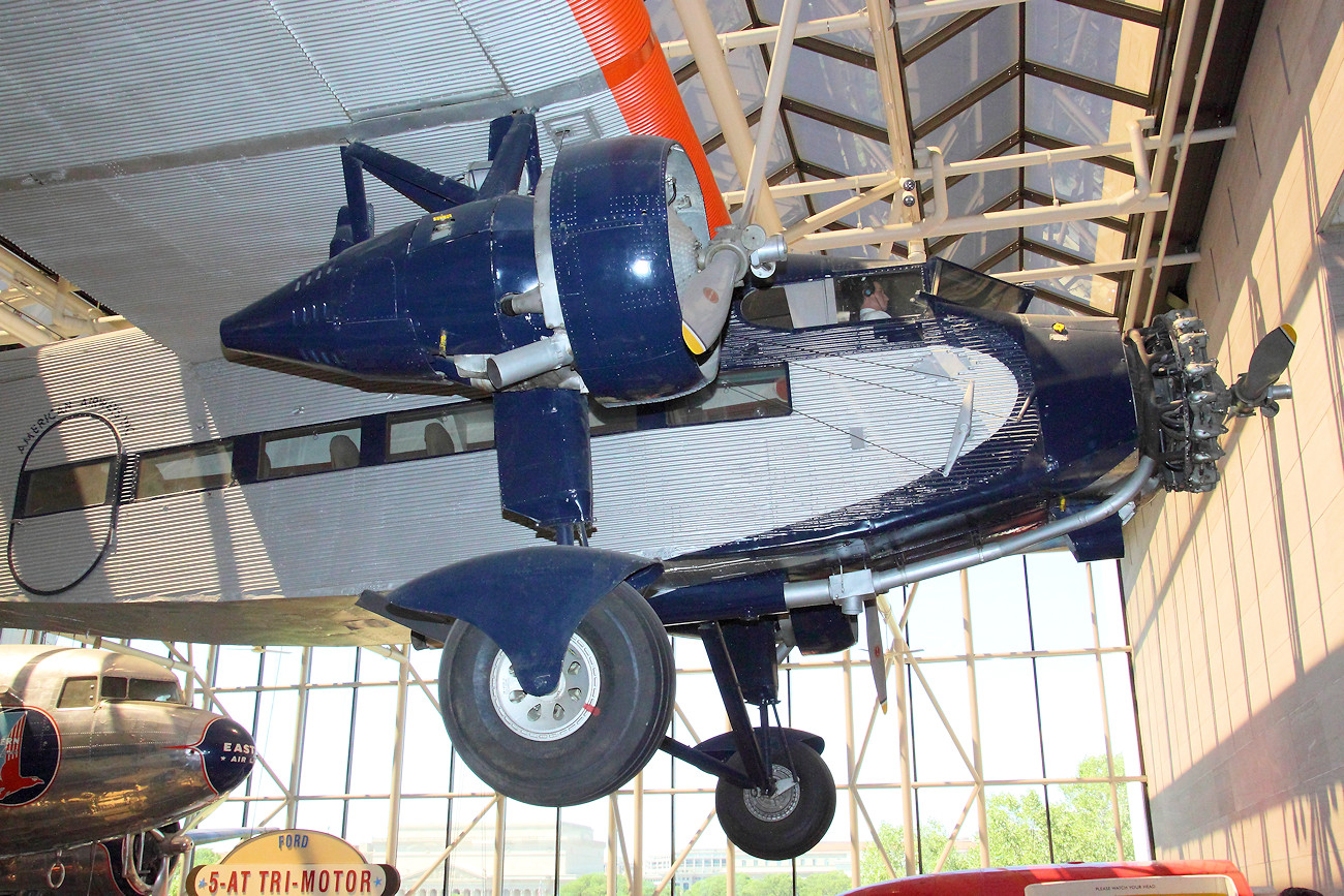 Ford 5-AT Tri-Motor - Bugansicht