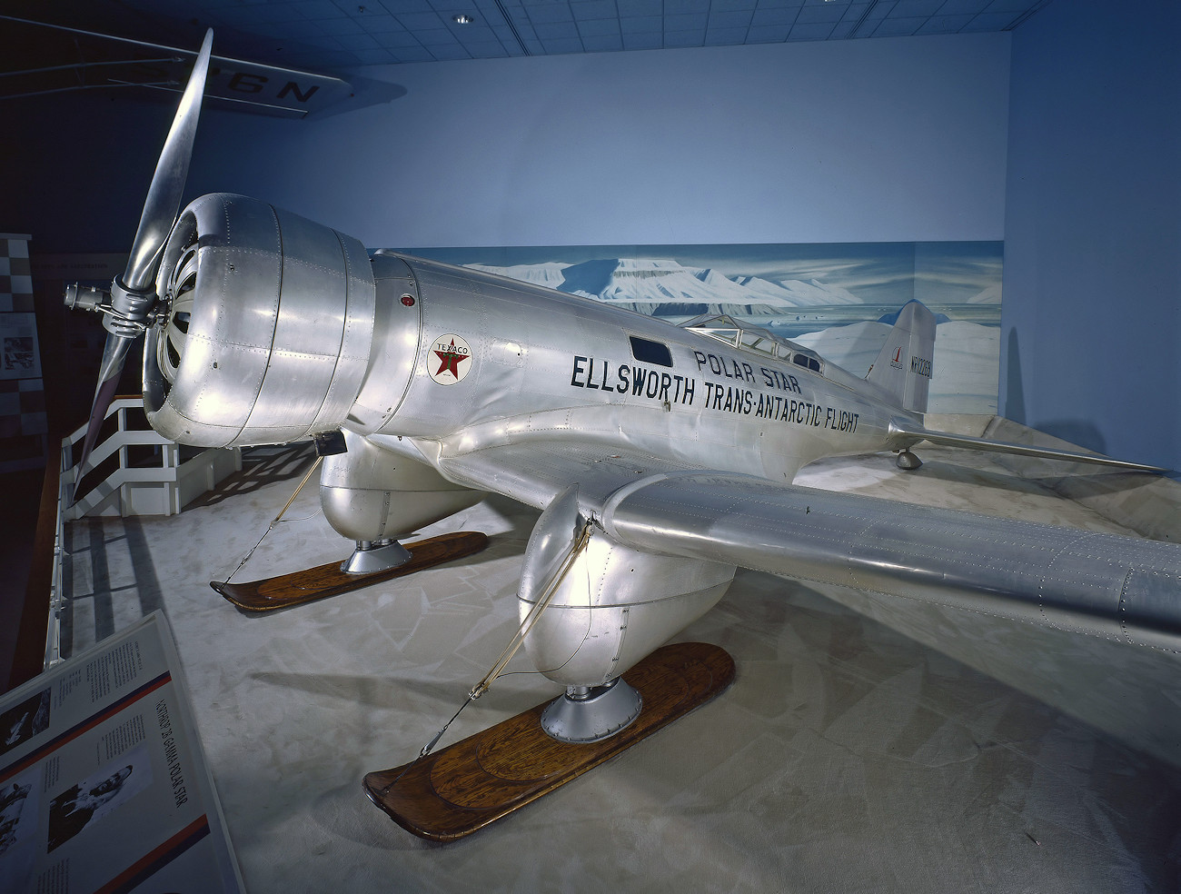 Northrop 2B Gamma Polar Star - wurde 1935 durch die Expedition zur Antarktis berühmt