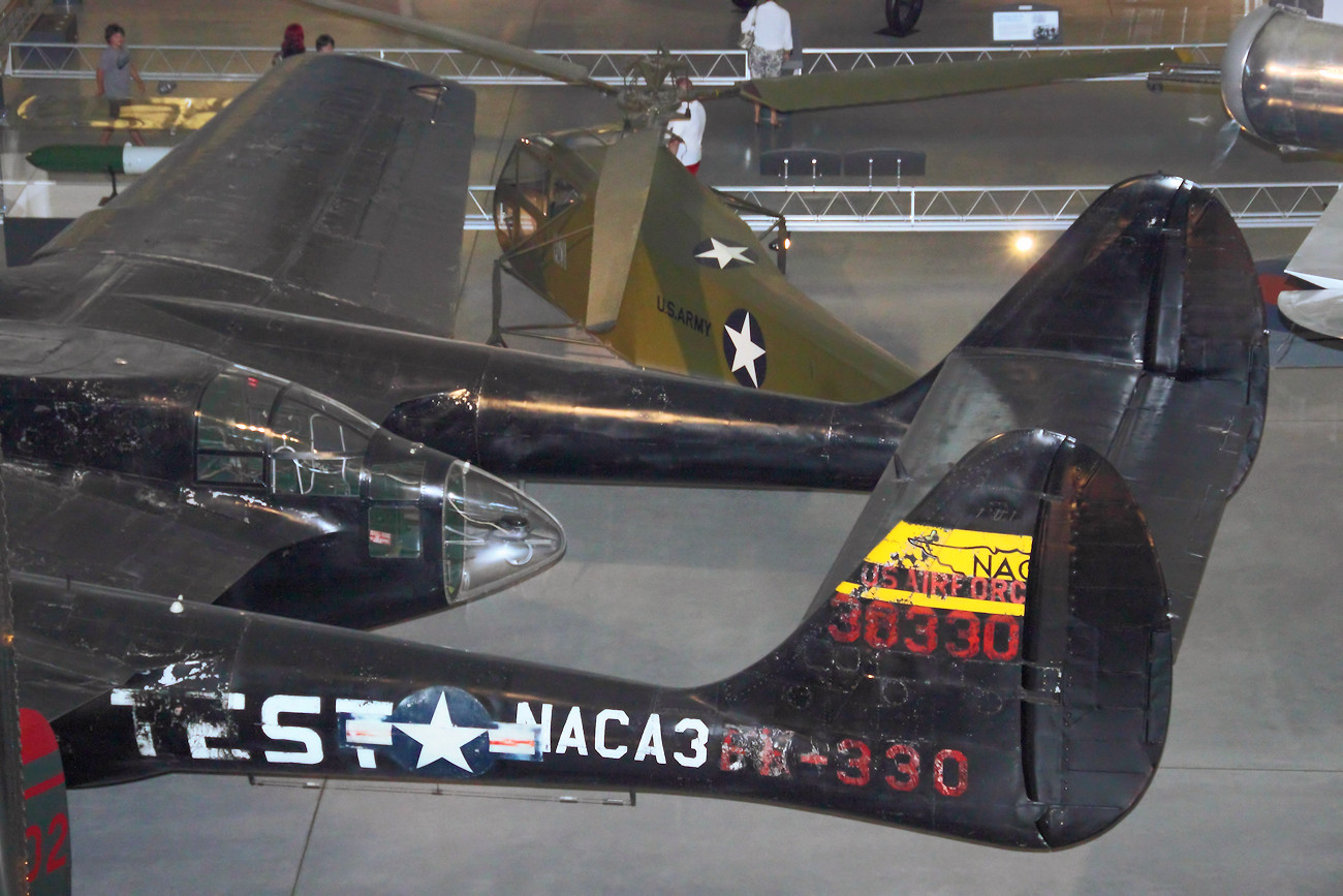 Northrop P-61C Black Widow - Doppelleitwerk