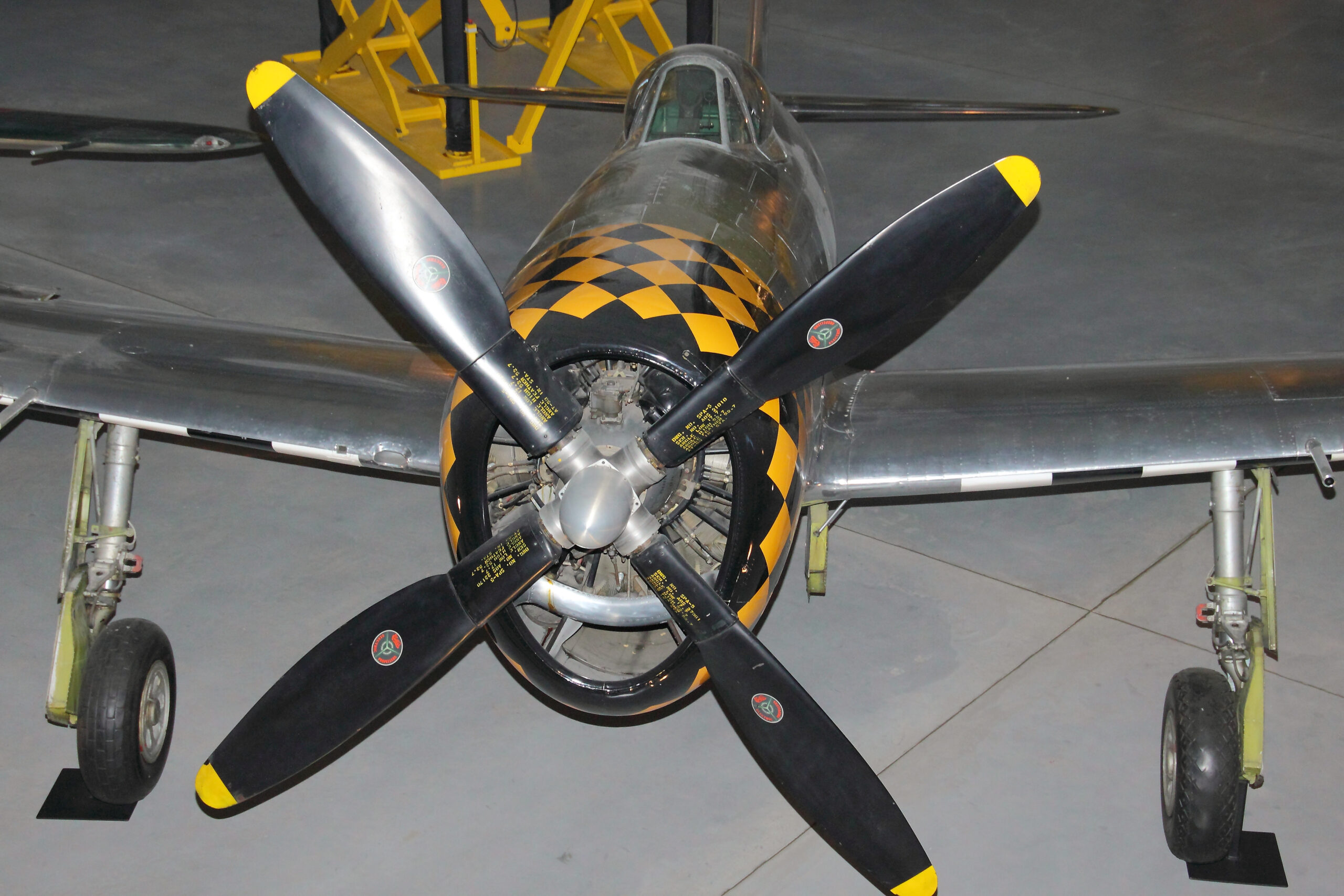 Republic P-47D Thunderbolt Bugansicht