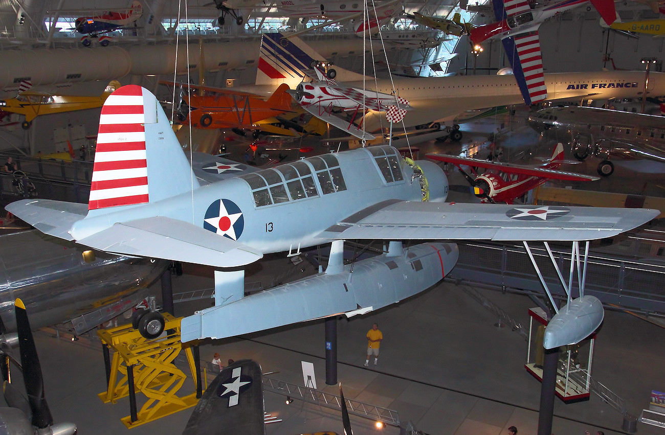 Vought OS2U-3 Kingfisher - Das Kampfflugzeug konnte mit Katapult von großen Kriegsschiffen gestartet werden