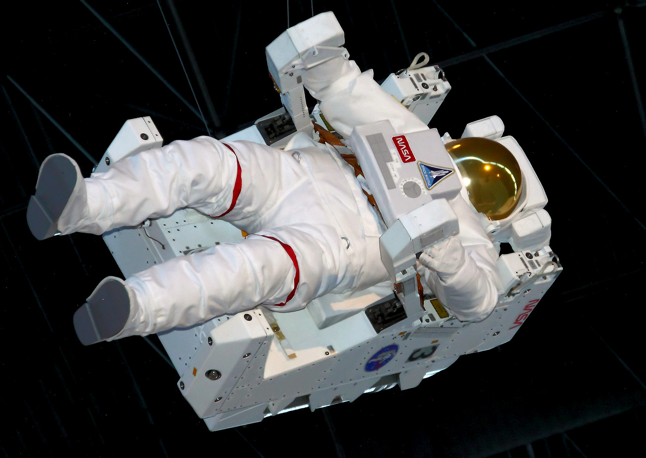 Manned Maneuvering Unit - Düsenrucksack für Astronauten bei 3 Space-Shuttle-Missionen
