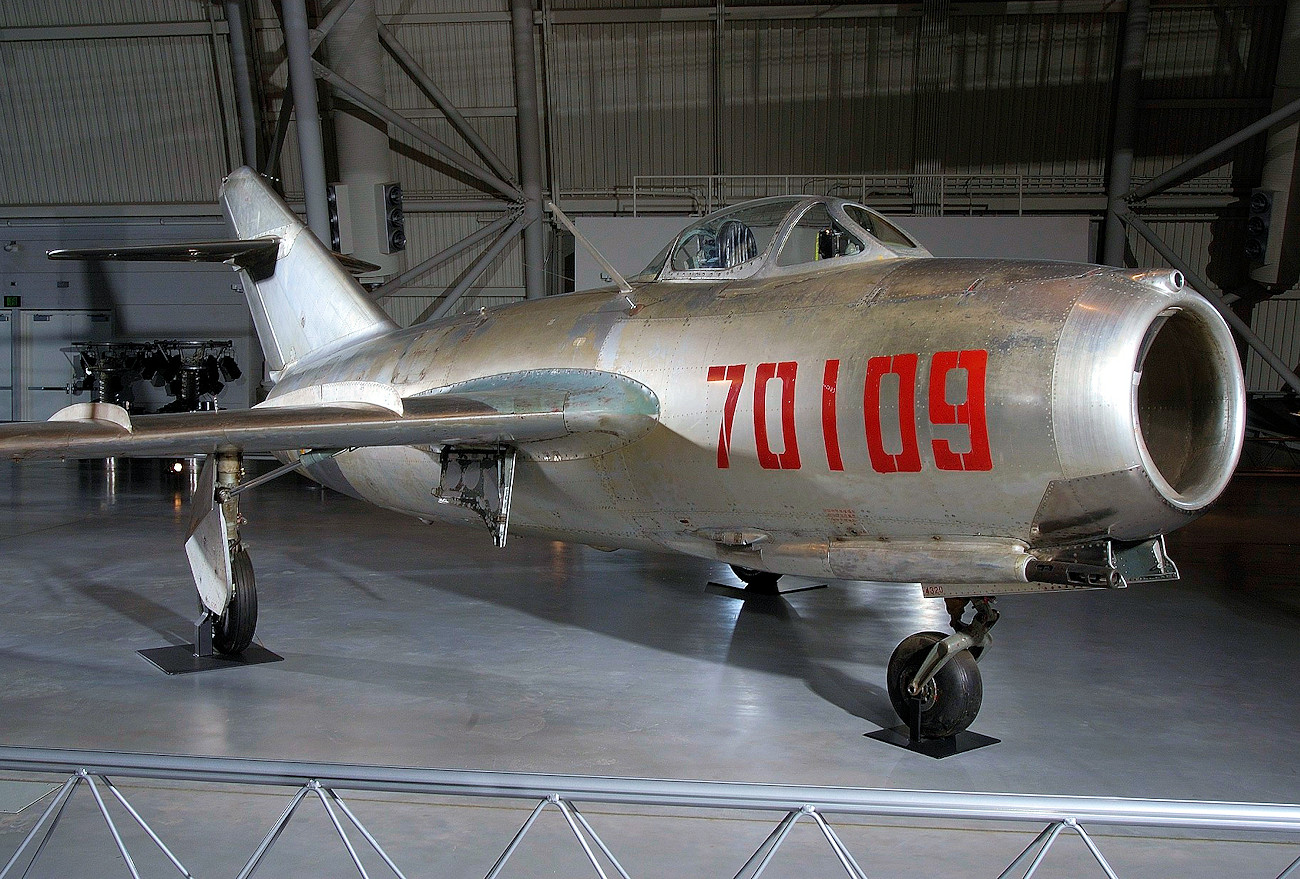 Mikoyan-Gurevich MiG-15 - Air and Space Museum