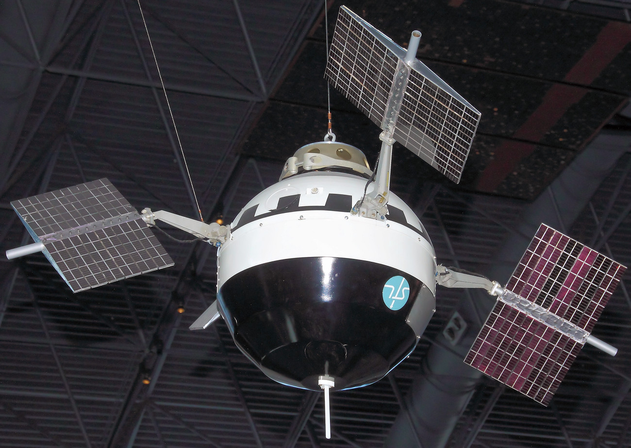 Pioneer V Satellit - begab sich 1960 in eine Umlaufbahn um die Sonne