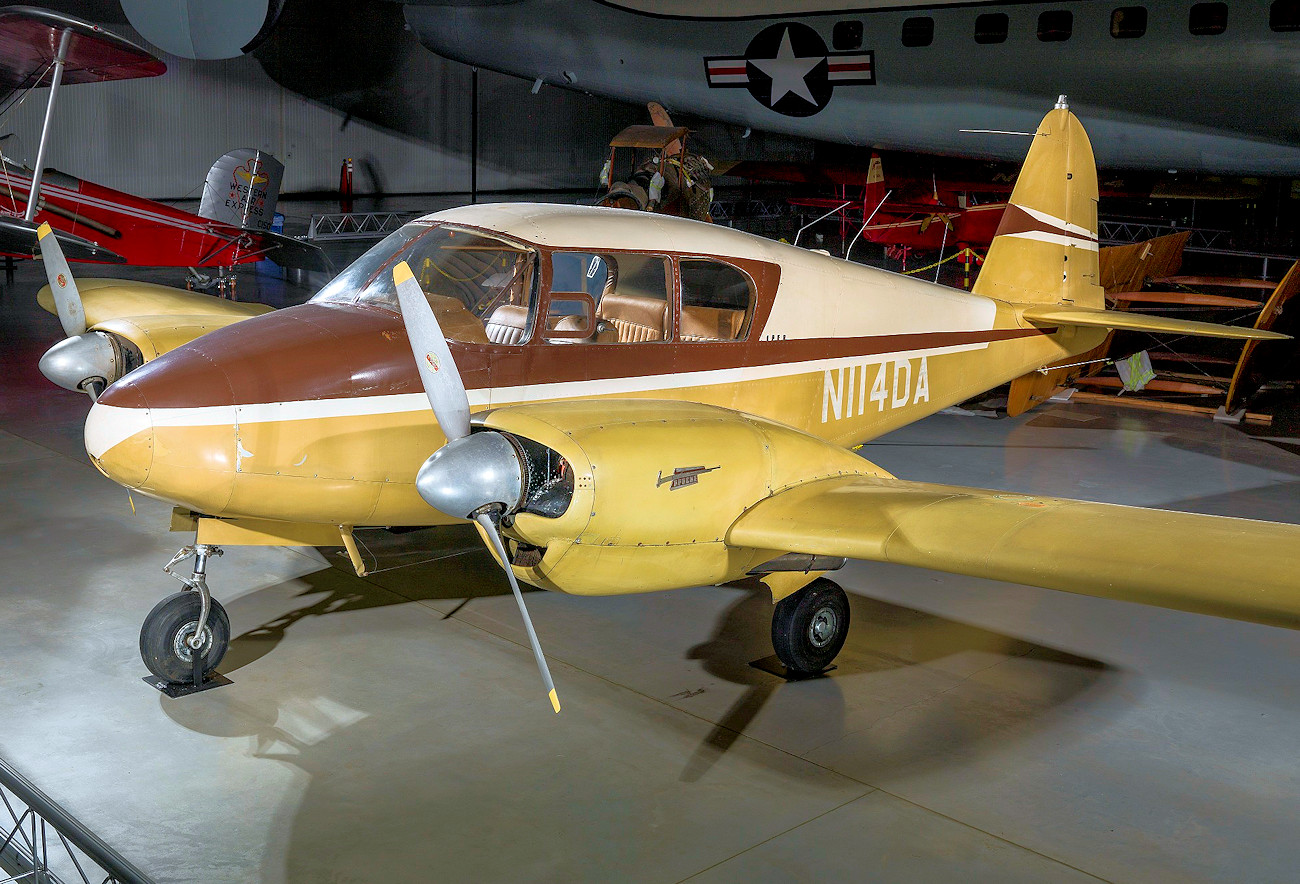 Piper PA-23 Apache - Das Reiseflugzeug von 1954 war eines der ersten zweimotorigen Ganzmetall-Flugzeuge