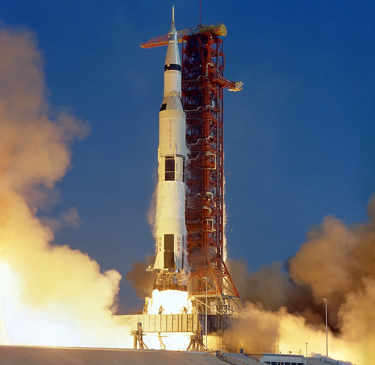 Saturn V - Start der Rakete