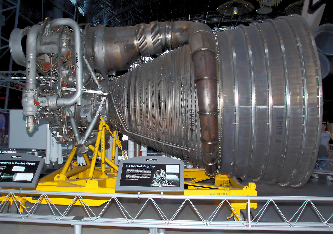Saturn V Triebwerk F-1