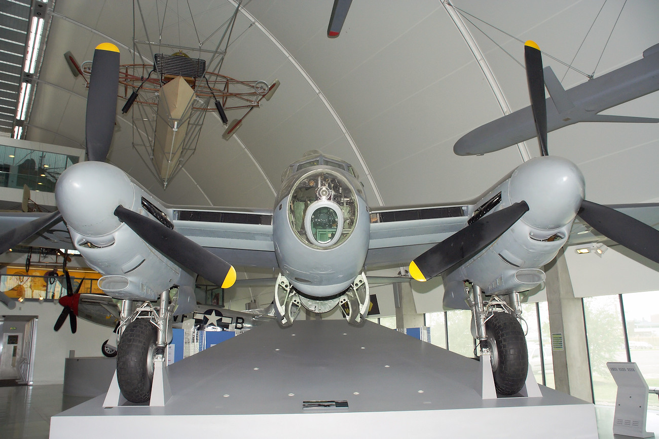 De Havilland D.H. 98 Mosquito - Bomber