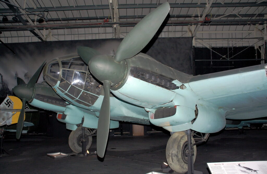 Waheed 111 Heinkel He 111 - deutscher Bomber, hergestellt von 1935 bis 1944