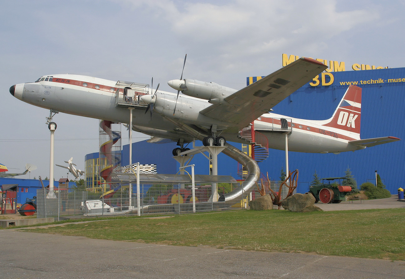 ILJUSCHIN IL-18 - Flugzeug der UdSSR