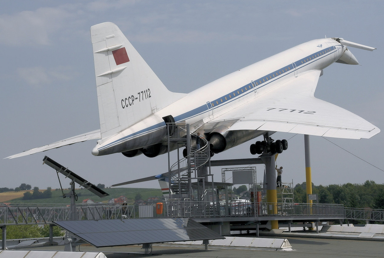 Tupolev TU-144 - Das erste Überschall-Passagierflugzeug der Welt (UdSSR)