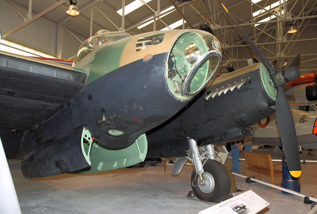 De Havilland Mosquito TT 35 - Bugansicht