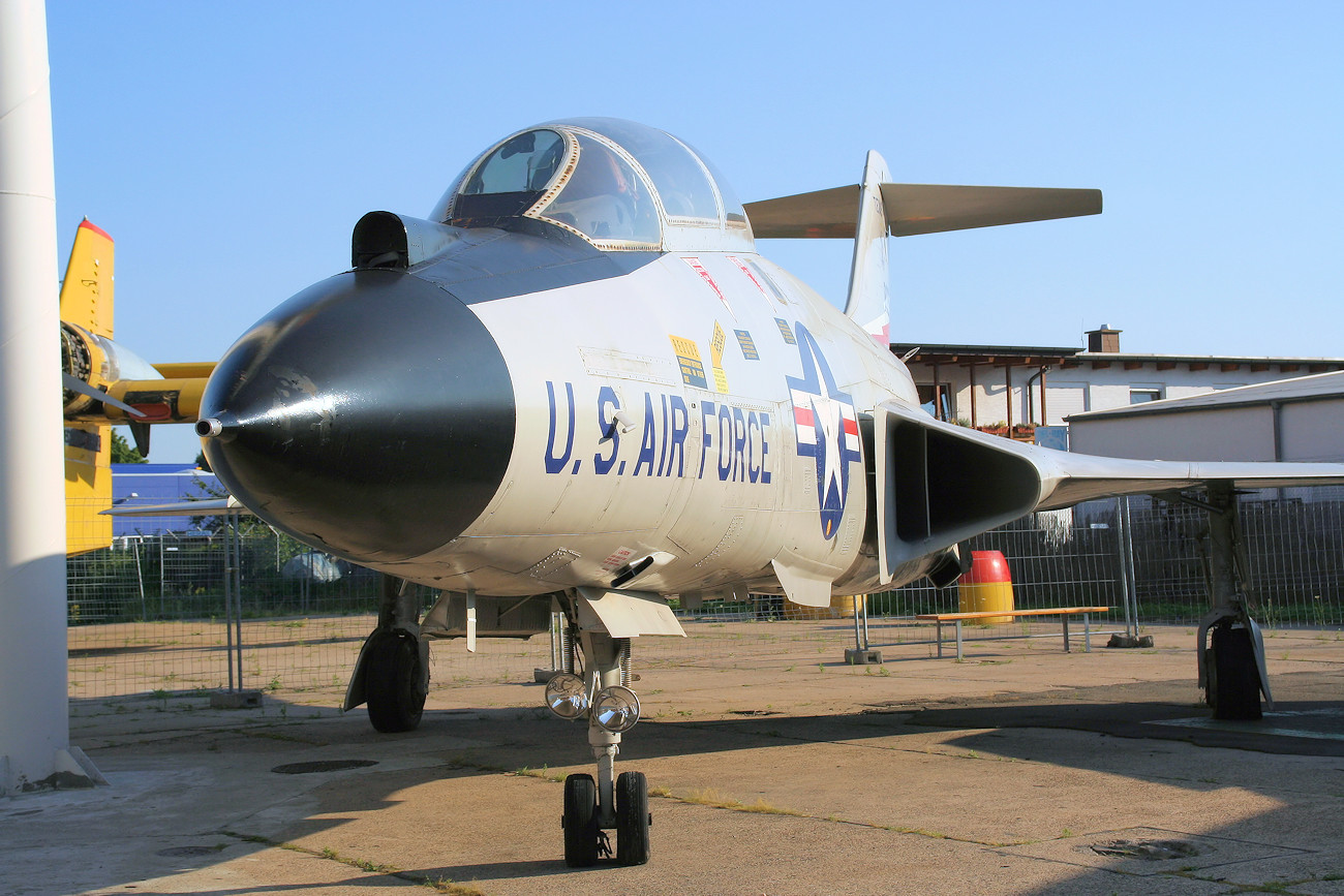 McDonnell F-101 Voodoo - Allwetter-Abfangjäger der USA von 1954