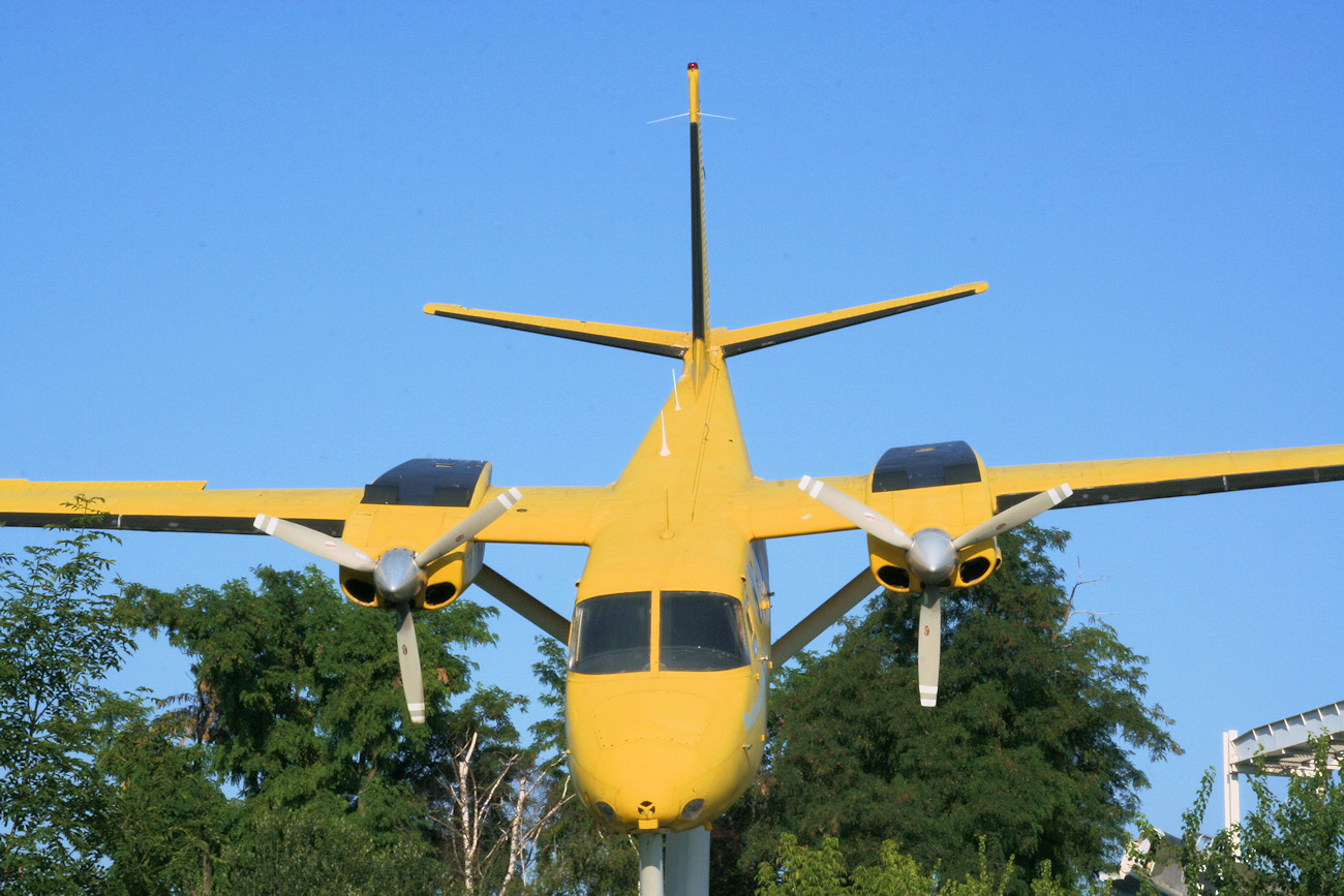 Rockwell Aero 680 F Commander - leichtes Transportflugzeug