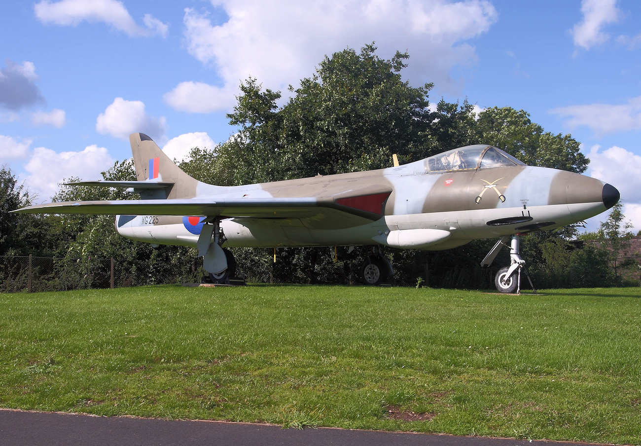 Hawker Hunter - englisches Jagd- und Jagdbombenflugzeug